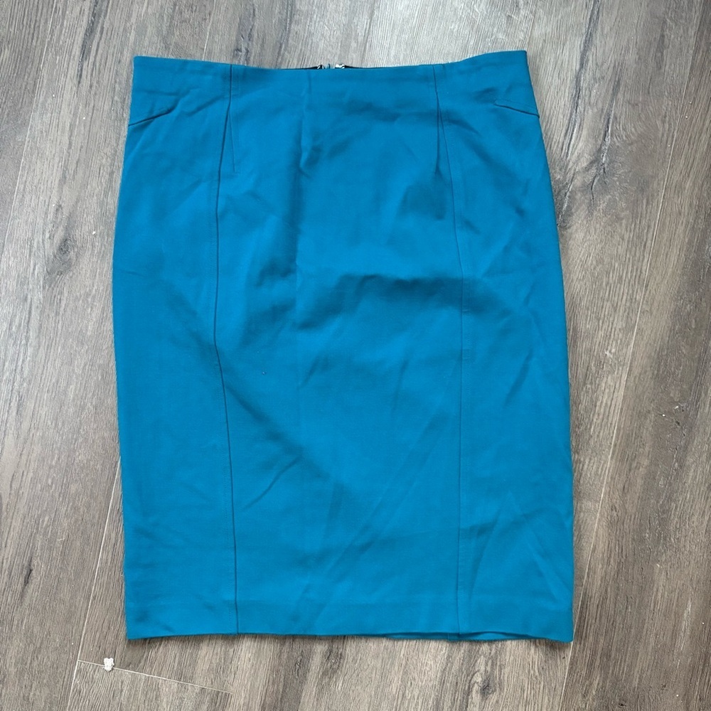 Ann Taylor Teal Blue Pencil Skirt Size 6 Back Zip Knee Length Career Workwear